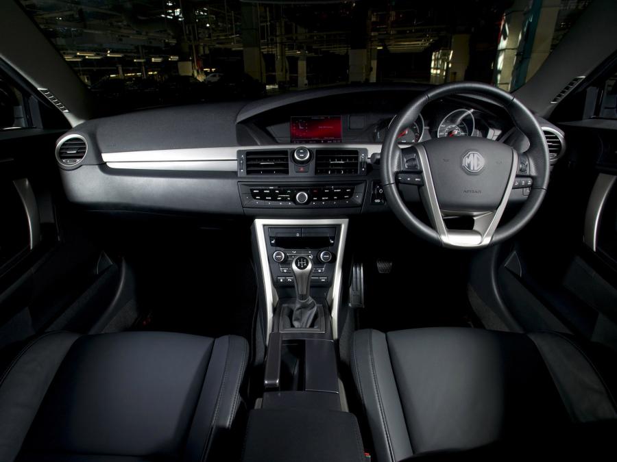  MG 6 GT 2011 года  (UK) (фото 4 из 13)